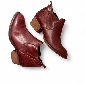 Musse & Cloud Burgundy Leather Ankle Booties